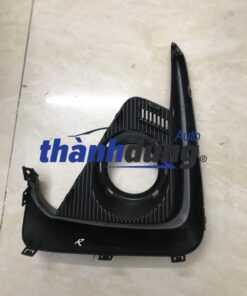 Ốp đèn gầm trái Suzuki Ertiga