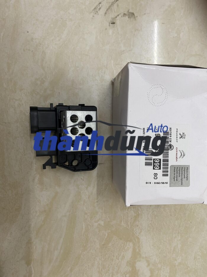 Trở quạt gió két nước Peugeot 5008