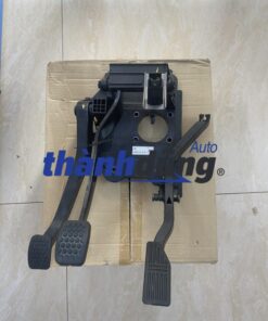 Chân côn phanh ga chevrolet spark