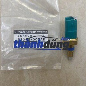 Công tắc đèn lùi phanh nissna livina