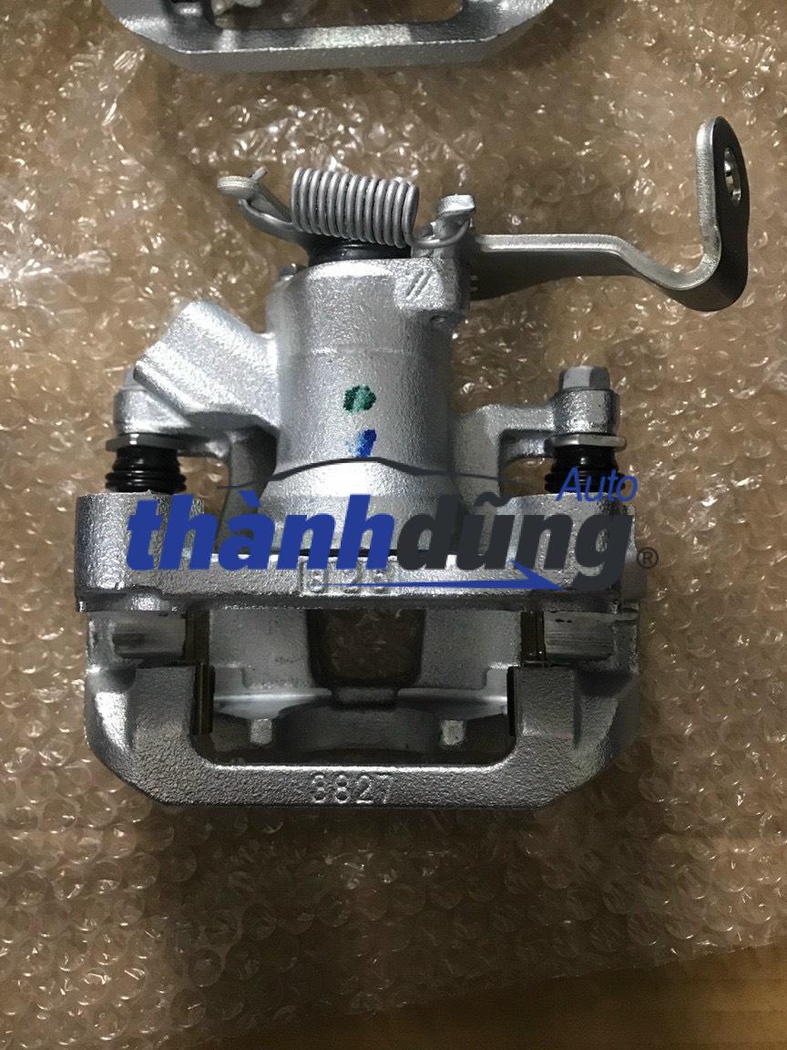 Cụm gông phanh mazda 6