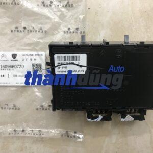 Hộp điều khiển ghế peugeot 508