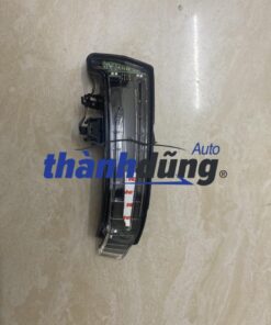 Đèn xi nhan gương mercedes e350
