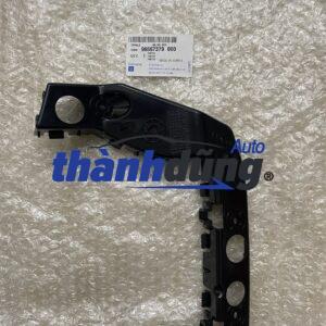 Bát cài cản trước chevrolet colorado