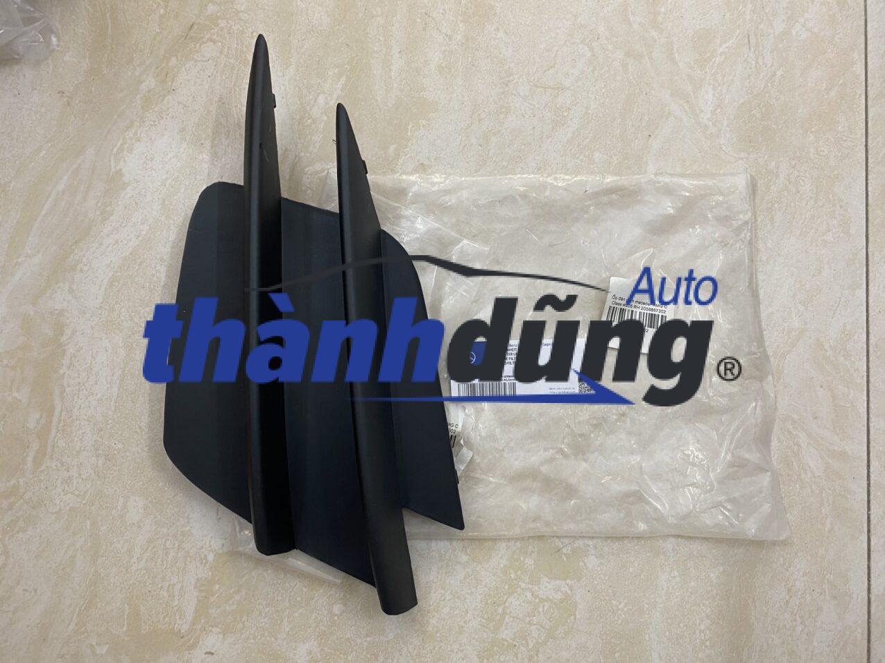 Ốp đèn gầm mercedes c180