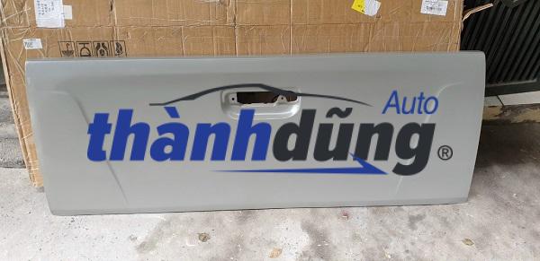 NẮP CỐP SAU KHÔNG ĐÈN ISUZU DMAX