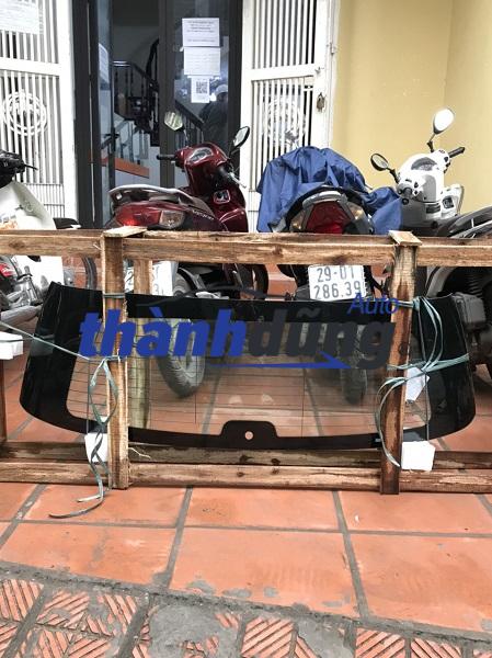 KÍNH CỬA HẬU XE SSANGYONG REXTON