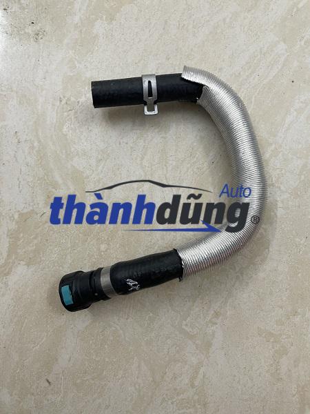 ỐNG NƯỚC VÀO DÀN SƯỞI FORD TRANSIT