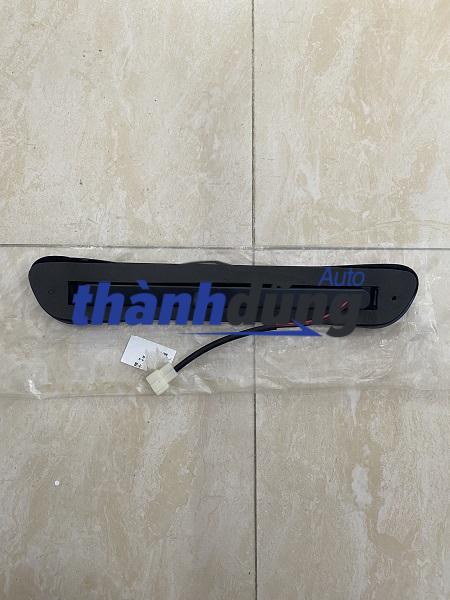 ĐÈN THẮNG TRÊN CAO ISUZU D-MAX