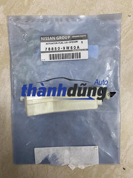 CƠ CẤU MỞ NẮP BÌNH XĂNG NISSAN TEANA 2010-2012