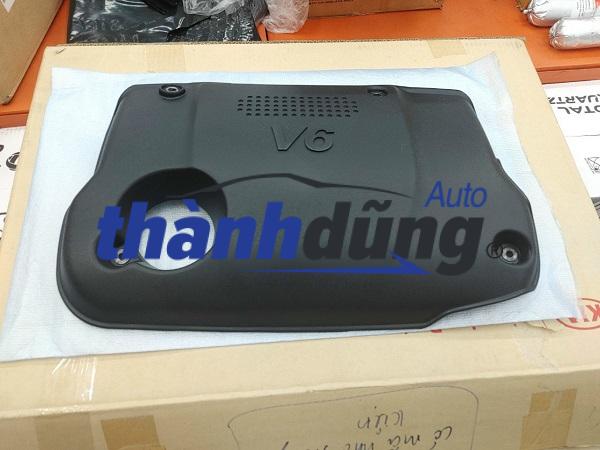 NẮP CHE MẶT MÁY KIA CARNIVAL 2008-2012