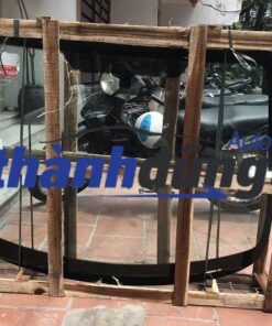 KÍNH CHẮN GIÓ TRƯỚC FORD ECOSPORT 2017-2018