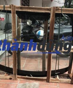 KÍNH CHẮN GIÓ XE FORD RANGER