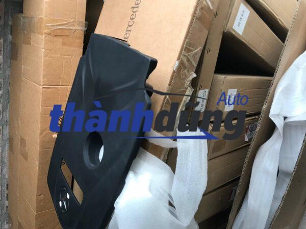 NẮP CHE MẶT MÁY MERCEDES C250