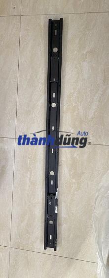 XƯƠNG ĐỠ CẢN SAU FORD TRANSIT