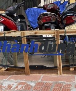 KÍNH CHẮN GIÓ SAU MERCEDES GLC200