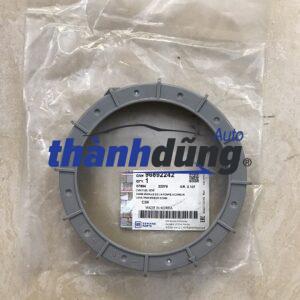 NẮP GIỮ CỤM BƠM XĂNG CHEVROLET SPARK 2015-2017