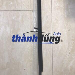 NẸP CHÂN KÍNH MITSUBISHI TRITON 2020-2022