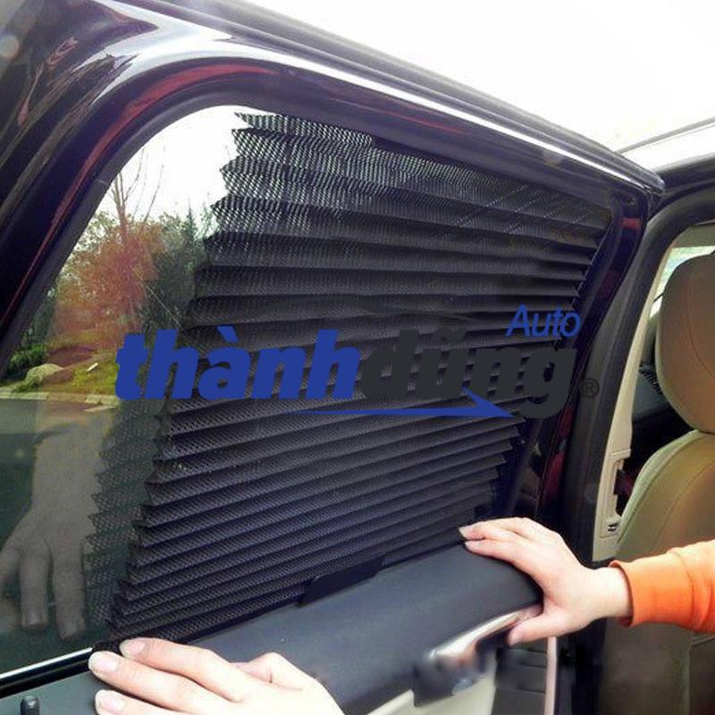 Rèm chắn nắng ô tô loại nào tốt nhất ?