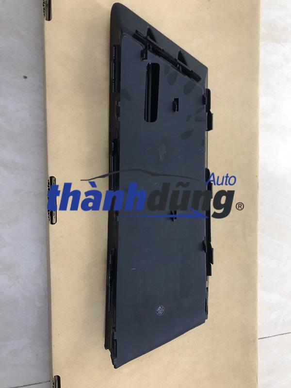 ỐP ĐÈN SƯƠNG MÙ AUDI A4