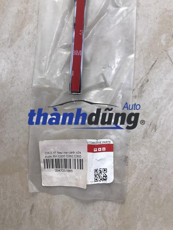 NẸP CHÂN KÍNH MERCEDES C250