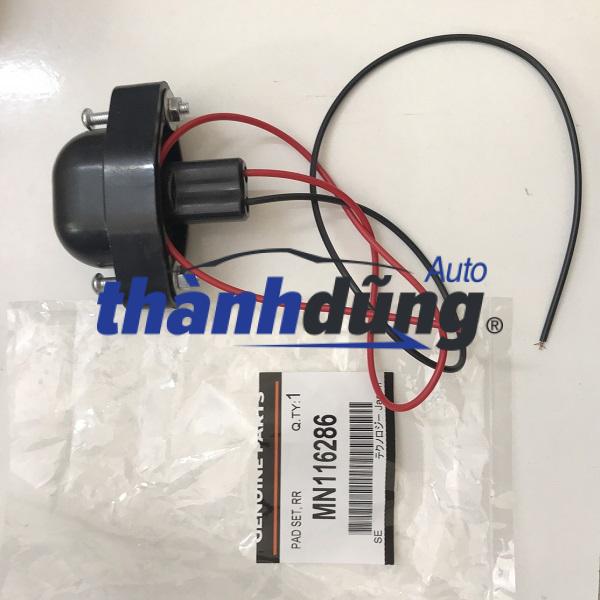 ĐÈN SOI BIỂN SỐ MITSUBISH TRITON 2005-2009