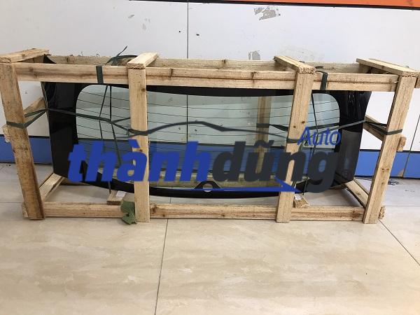 KÍNH CỐP SAU SUZUKI XL7 2018-2022