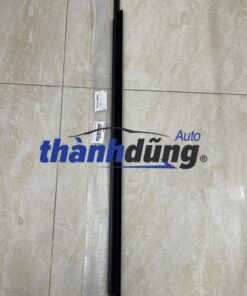 NẸP CHÂN KÍNH TOYOTA PRADO