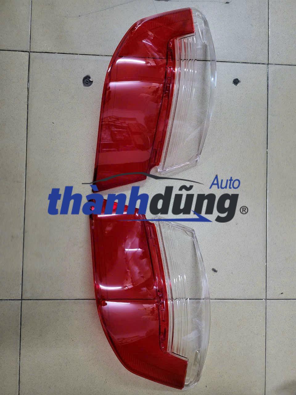 VỎ ĐÈN HẬU TRONG TOYOTA CAMRY