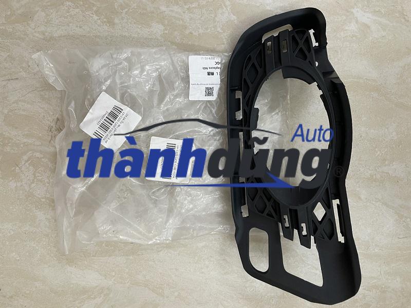 ỐP ĐÈN SƯƠNG MÙ MERCEDES C200