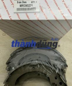 BỐ THẮNG SAU MITSUBISHI JOLIE 2001