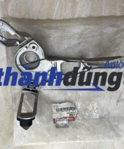 GIÁ ĐỠ MÔ TƠ GẠT MƯA KIA CARENS 2017