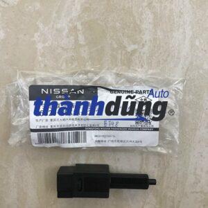 CÔNG TẮC ĐÈN PHANH NISSAN XTRAIL