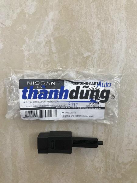 CÔNG TẮC ĐÈN PHANH NISSAN XTRAIL