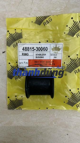 CAO SU CÁNH CUNG TOYOTA HIACE