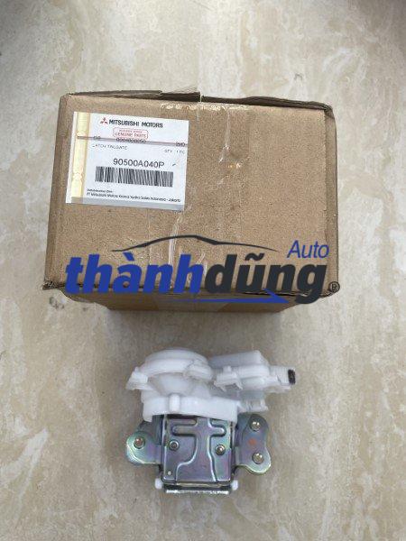 Ổ NGẬM CỐP HẬU MITSUBISHI XPANDER 2018