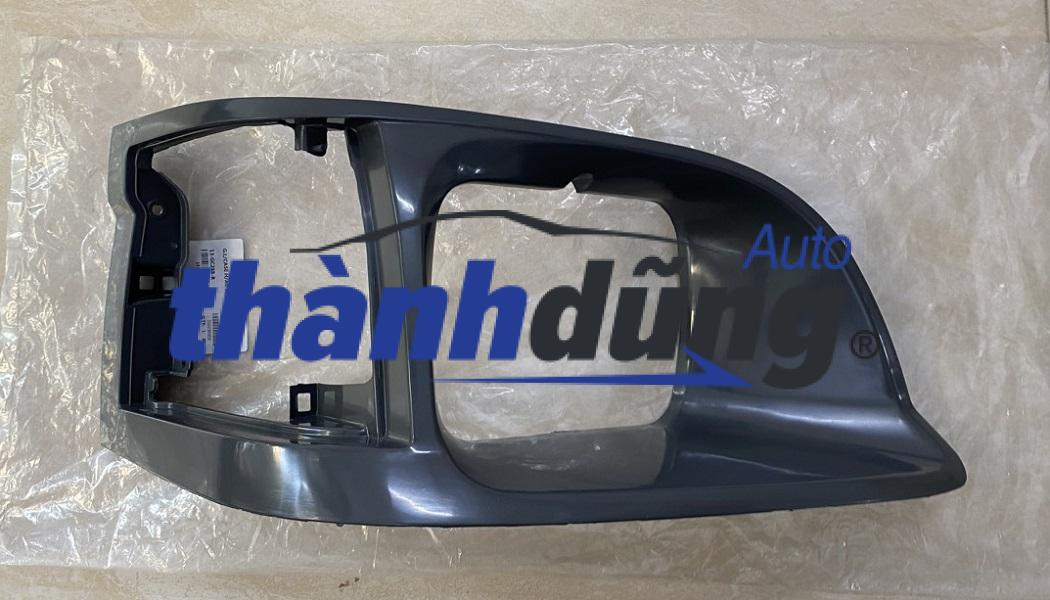 ỐP ĐÈN PHA TOYOTA HIACE 1998