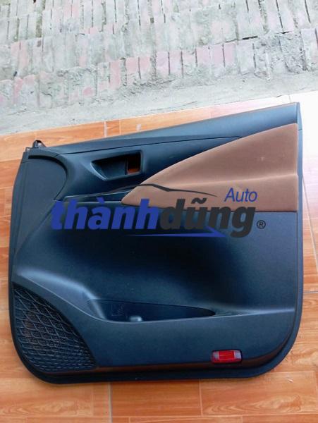 TÁP LY CÁNH CỬA TOYOTA INNOVA 2012