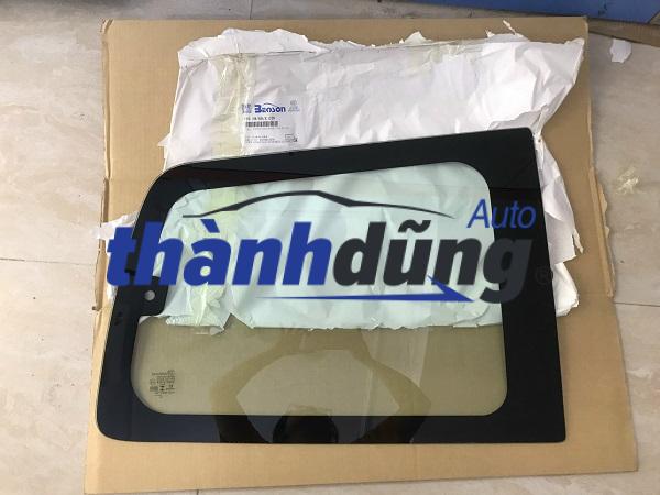 KÍNH HÔNG XE MITSUBISHI PAJERO 2004