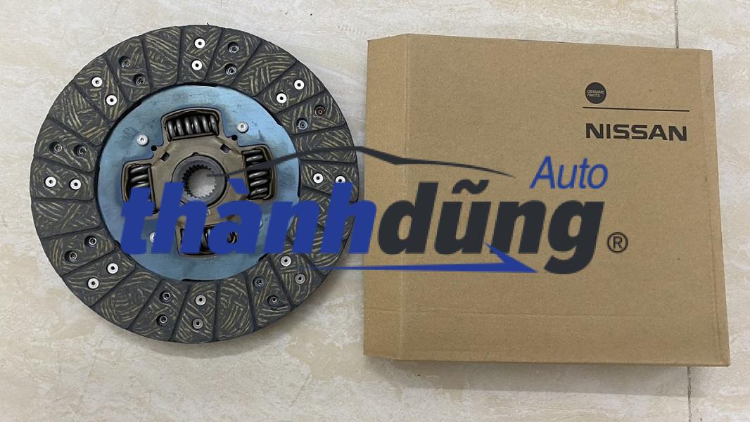 LÁ CÔN NISSAN LIVINA 2010