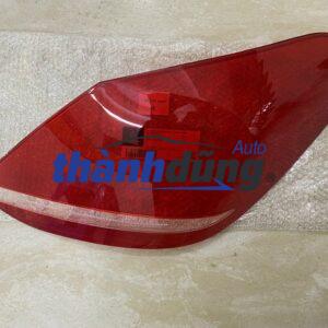 ỐP NHỰA MẶT ĐÈN HẬU MERCEDES C200 2013