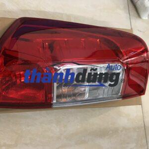 ĐÈN HẬU NISSAN NAVARA 2012