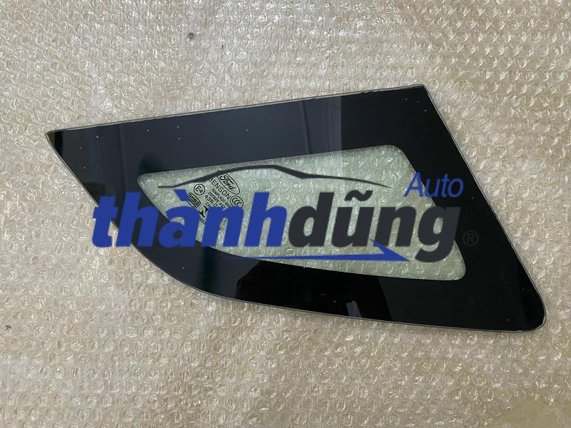 KÍNH TAM GIÁC HÔNG XE PHẢI FORD ECOSPORT 2013