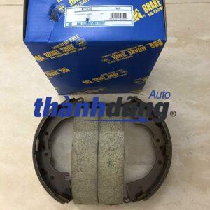 BỐ THẮNG SAU TOYOTA INNOVA 2006