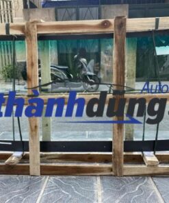 KÍNH CHẮN GIÓ TRƯỚC TOYOTA FORTUNER 2009