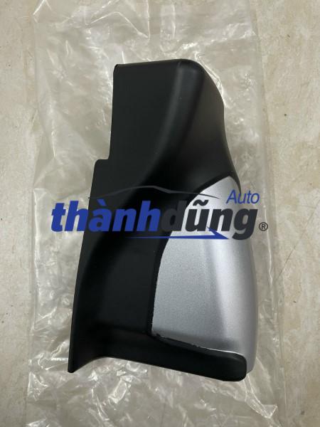 ỐP BẬC LÊN XUỐNG TRƯỚC PHẢI ISUZU DMAX