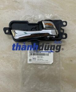 TAY MỞ CỬA TRONG KIA SPORTAGE 2011