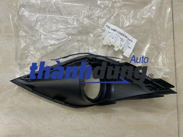 ỐP ĐÈN GẦM XE MITSUBISHI OUTLANDER 2017