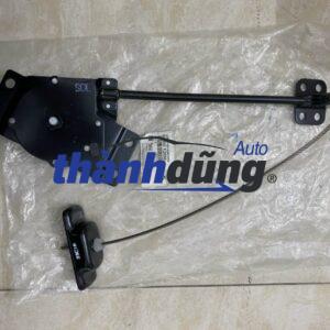 TREO LỐP DỰ PHÒNG KIA CARENS 2007