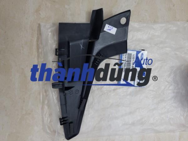 ỐP TAM GIÁC CHÂN KÍNH CHẮN GIÓ FORD RANGER